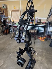 PSE Sicario RH 60-70 Lbs DW (new GAS string)