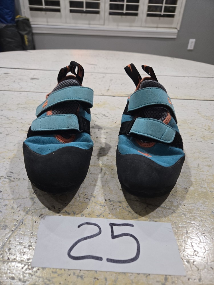 Evolv Elektra Rock Climbing Shoes Women’s Size 8
