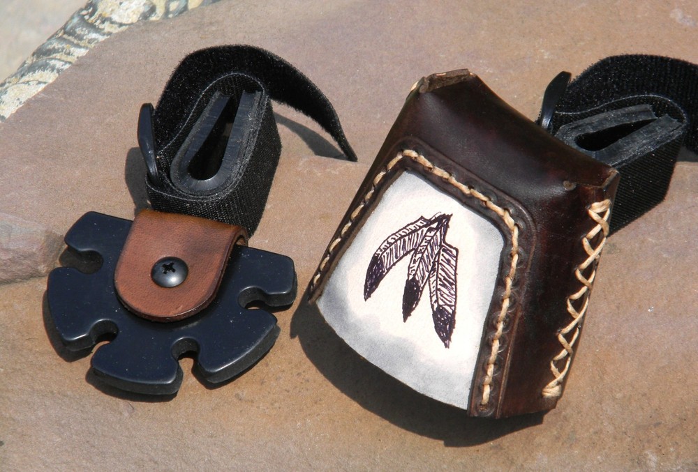 EFA 4 A SEMINOLE X JR. BOW QUIVER WITH 3 FEATHERS FRONT FOR RECURVE OR LONGBOW