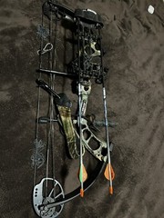 Bear Archery Vast Right Hand Compound Bow – God’s Country Color (AV04A2X0A7R)