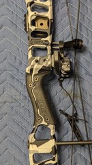 Prime RVX+ 32 Right Hand Compound Bow 70lb 28.5 in Draw Summit Scar