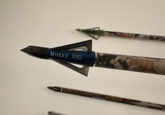 Lot of Arrows W/ Broadheads Wolverine Hunter 6070 & St Epic Realtree N-Fused