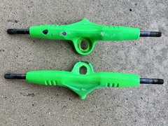 Vintage Gullwing Trucks Skateboard Trucks Phoenix Neon Green OG 80s Used