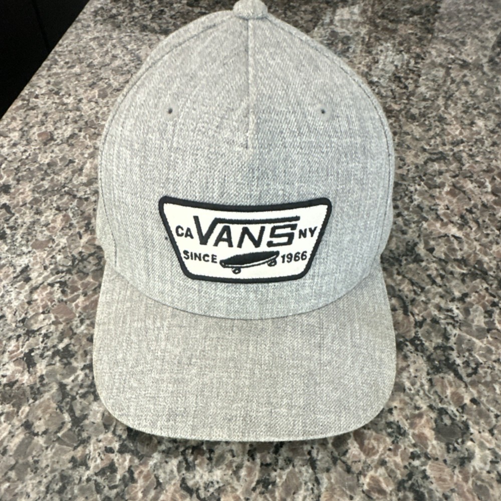 VANS Gray Snapback Cap Skateboarding Cotton Blend One Size Logo Hat