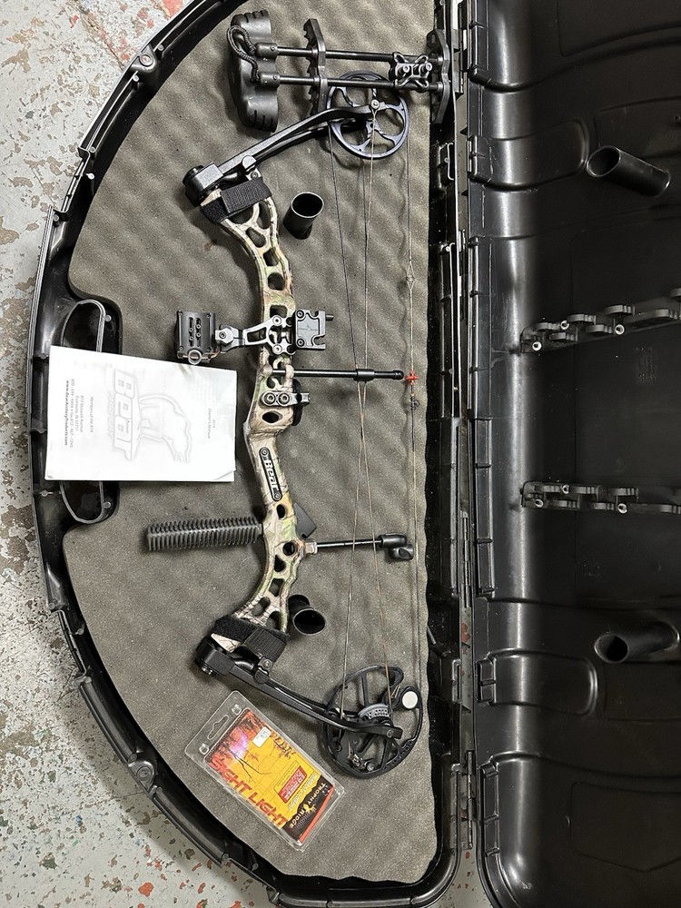 Bear Attitude Compound Bow RTH70LBLH