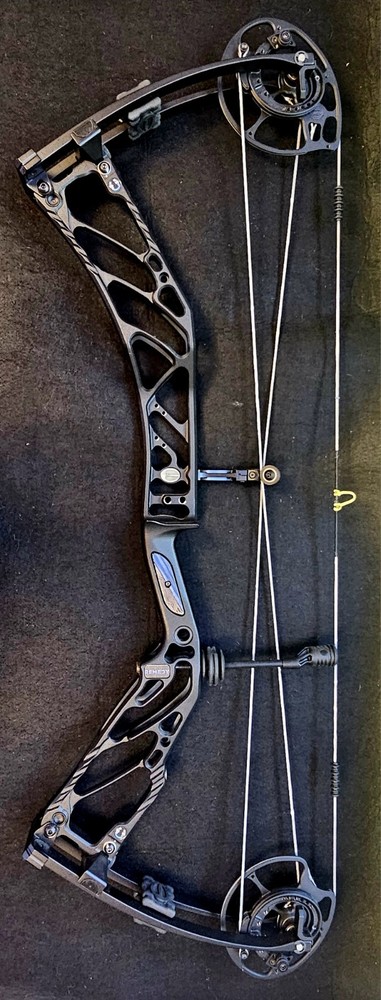 Elite Remedy Black Compound Bow 50-60 Lbs. Right Hand 24″ To 31″ Draw Length