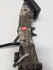 PSE Recurve Takedown Bow Riser with Limbs 27 Draw 55lb Camo Hunting