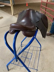English Collegiate Close contact Saddle 16.5 medium tree Leather/synthetic
