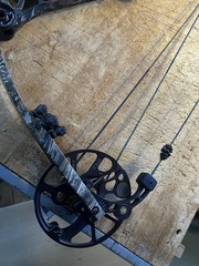 Mathews Drenalin 70# Bow Right-Handed 29”
