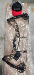 New Other – Hoyt Torrex – Right Hand – 60-70lbs. – 26″-30″ – Realtree/Black