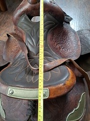 Vintage SIMCO 5567 Western Horse Saddle With Metal Trim