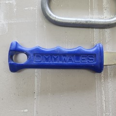 DMM Wales Oval Steel Climbing Carabiner w/ Blue Handle Nut Tool