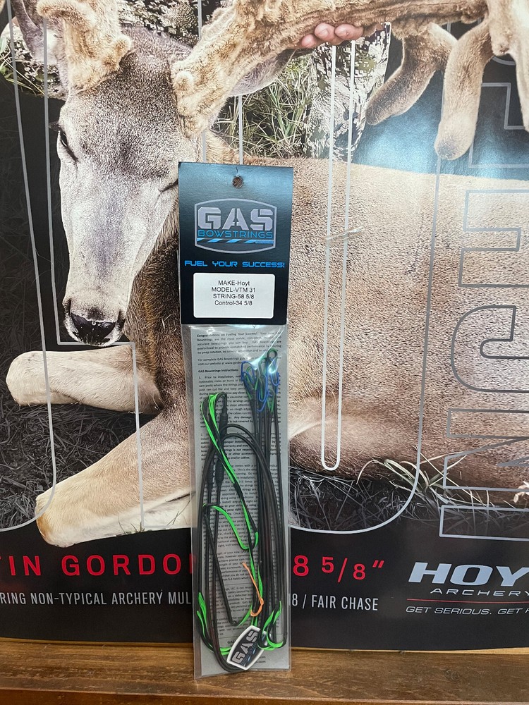 Gas Bowstrings Hoyt VTM 31 Flo Green and Black Strings Black Speed Nocks