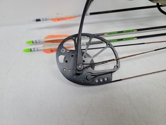 Bear Archery Vast Right Hand Compound Bow – God’s Country Camo