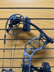 Bear Legit Maxx RH Compound Bow – 14-30”, 10-70# – Item 6019