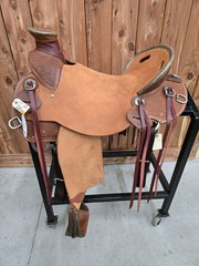 HR Mule Wade Tree Saddle Short Round Skirt 16.5″