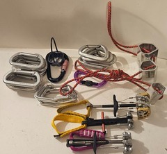 Rock Climbing Lot carabiner, cams & more-Lot – Bundle