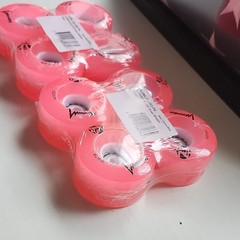 Luminous LED Quad Wheels Pink 62mm 85A Model LUWL-QLU62-PK MPN LUWL-QLU62-PK