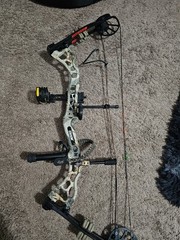 Bear Archery Vast Right Hand Compound Bow – God’s Country Color (AV04A2X0A7R)
