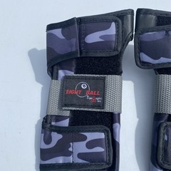 Eight 8 Ball Wristsaver size 8+ triple eight NYC CAMO BLUE/BLACK NO 20-8852