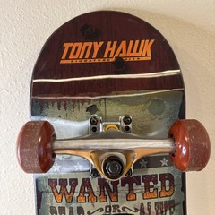 NEW Tony Hawk Lenticular 31 In. Wanted Hawk Skateboard 52mm Wheels