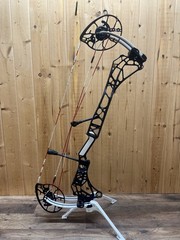 Mathews ARC 30 1776 Special Edition