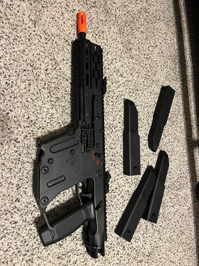 KRYTAC Licensed KRISS Vector Airsoft Rifle with Magazine and Battery