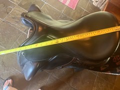 2016 Custom Saddlery Advantage R Monoflap Dressage Saddle 17.5″ NM (see details)