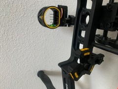 Bear Resurgance compound bow right hand 70# Seller Pays shipping