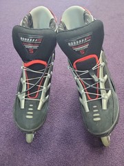 13114 Men’s Size 12 RollerBlade Aero9 Black And Silver. Pre Owned Barely Used