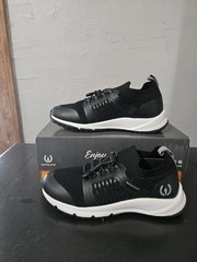 Kerrits Groundwork Waterproof Sneaker Black Rubber Women’s US Size 7.5