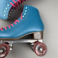 Riedell Womens Outdoor Roller Skates Quad Orbit Size 7 Lagoon Multi Blue Pink
