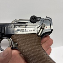 Daisy Airsoft Luger «Detailed Replica» Model 08 With Operators Manual