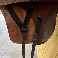 Parelli Cruiser hybrid saddle with Custom pad