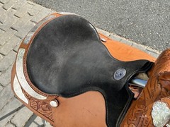 SIMCO 15.5″ Western Show Saddle