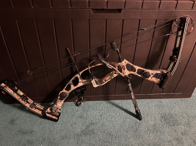 Hoyt Katera 26″ and 60-70 lbs right handed Fast and Accurate !! READ EVERYTHING