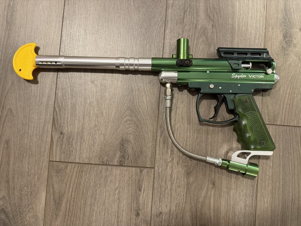 Green Spyder Victor Paintball Gun Semi Auto Mechanical .68 Cal “NEVER FIRED”