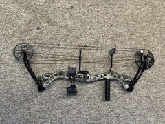 Bear Attitude Compound Bow RTH70LBLH