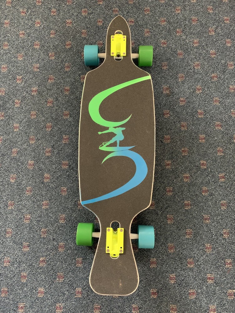 Custom Design Longboard Skatebord Deck Complete Powder-Coated Trucks