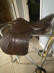 16.5″ Collegiate English Saddle used soft leather FREE SHIPPING