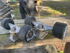 independent skateboard trucks 159, Bearings And Sector None 70mm Wheels