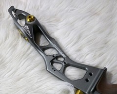 Akusta 25″ Fotron CNC Recurve Riser / Right Hand / Metal Gray