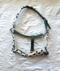 SET OF 2 FLEECE COW PRINT HALTERS, GREEN AVERAGE SIZE, PINK COB SIZE