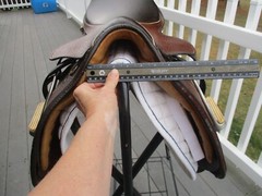 16.5» medium champion leather CC JUMP ENGLISH SADDLE w LEATHERS & D’ANGLE IRONS