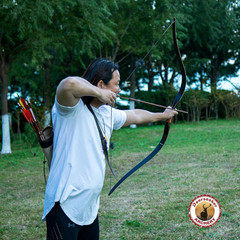 Deerseeker 59″ Handmade Recurve Longbow Set for Adults & Youth – 20-60Lbs