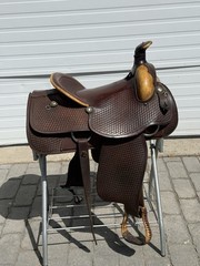 SIMCO 15.5” Western Roper Saddle with Headstall and Breast Collar