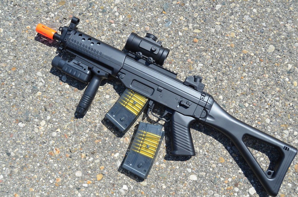 Full Size Double Eagle M82P Semi/Full Auto Electric Airsoft Gun w/ TWO Magazines