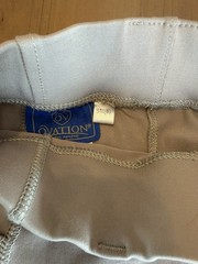 Ovation Riding Pants Breeches Girls Size SM (8) Knee Grips