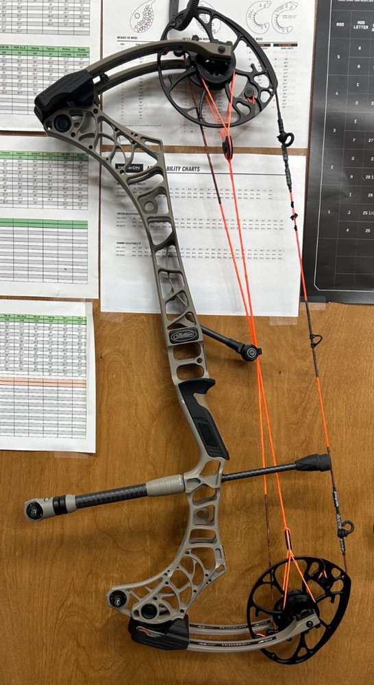 Mathews V3X 29 Compound Bow RH 29″ 70lb Stone 4506033