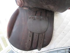 16.5» NARROW HENRI DE RIVEL ADVTG CC JUMP ENGLISH SADDLE w NEW LEATHERS & IRONS